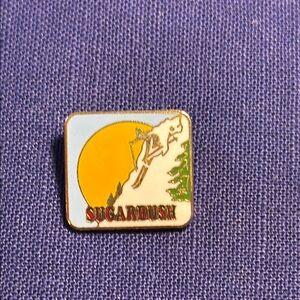 ❄️⛷️SUGARBUSH ENAMAL SKI PIN - VINTAGE⛷️❄️